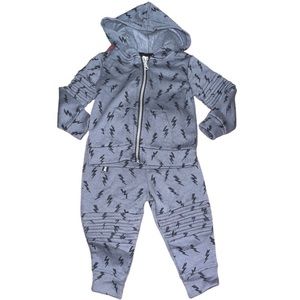 Wonder nation gray sweatsuit with lightning bolt design size 12mo includes shirt